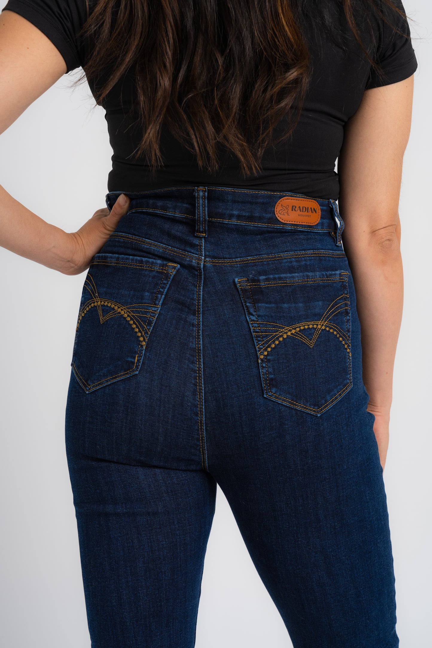 
                  
                    Radian - Women's Deep Pocket Straight-Leg Jeans - Indigo
                  
                